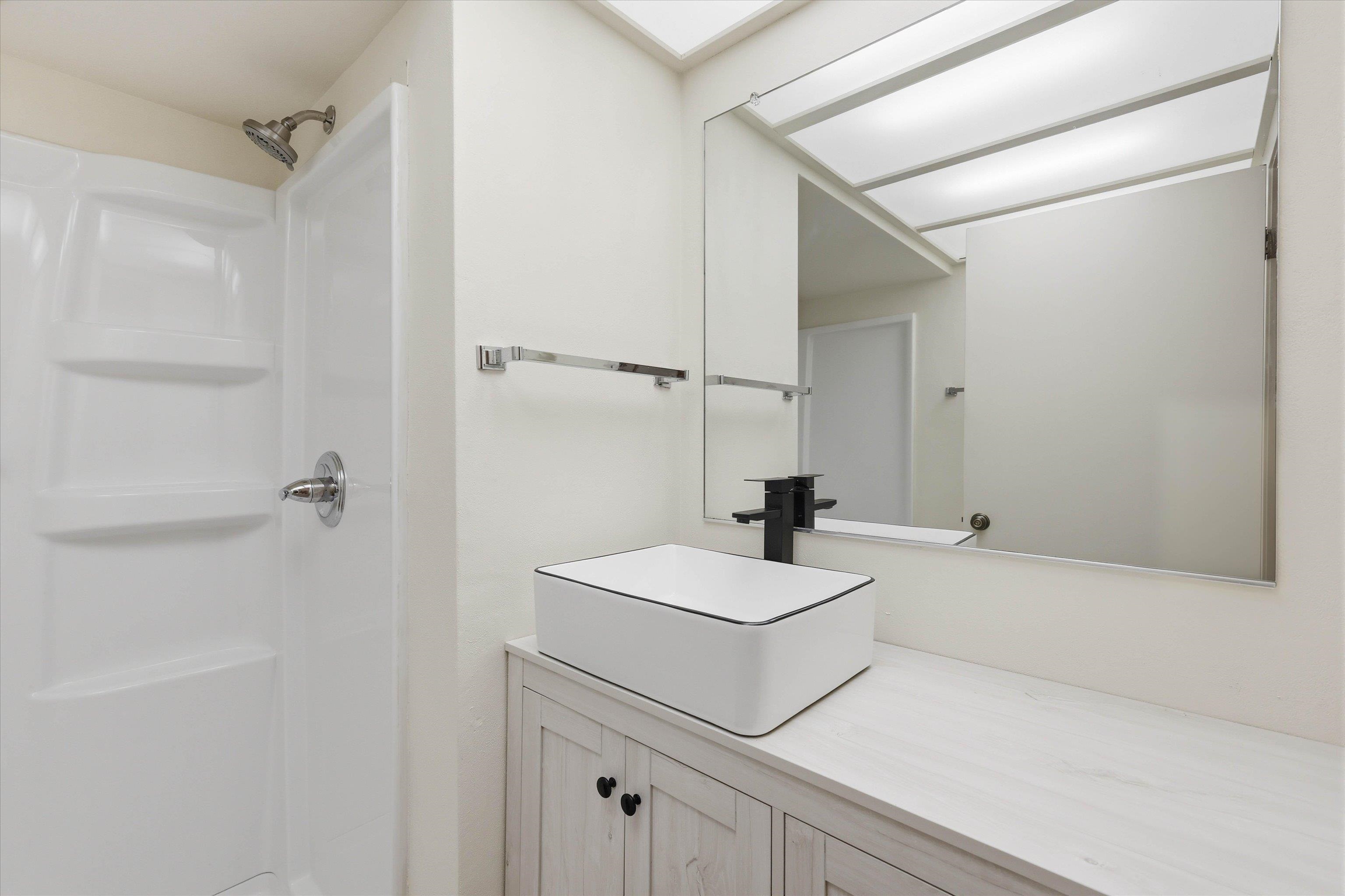 1001 South Oneida Street, Unit 2E Appleton, WI 54915 - Photo 16 of 29