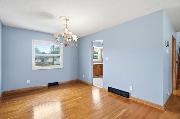 5320 Hazelwood Road Columbus, OH 43229 - Photo 13 of 46 017_Z0ll