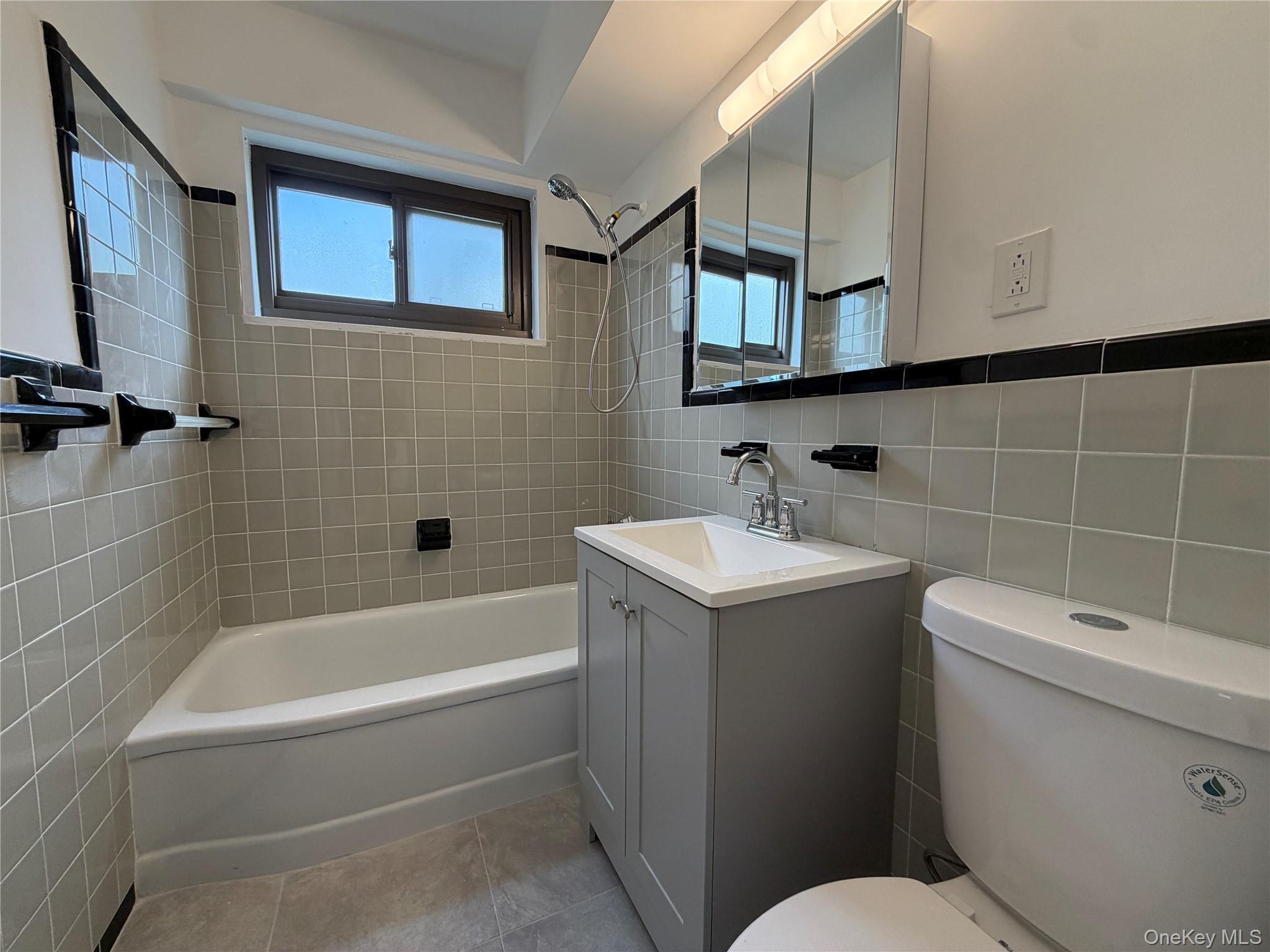 21-80 33rd Road, Unit 6B Queens, NY 11106 - Photo 12 of 17