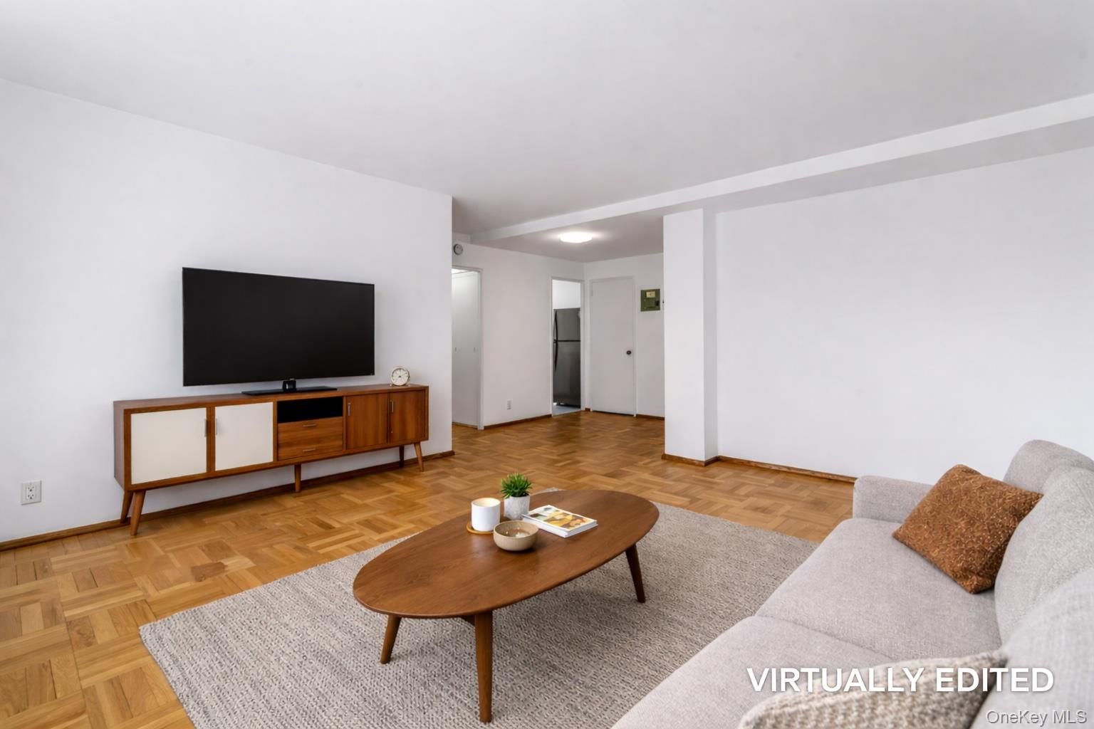 21-80 33rd Road, Unit 6B Queens, NY 11106 - Photo 4 of 17