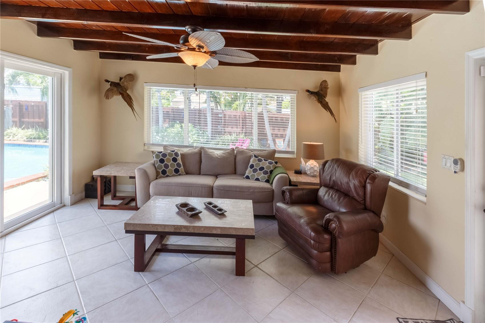 802 North 31st Road Hollywood, FL 33021 - Photo 8 of 20 Photo 8
