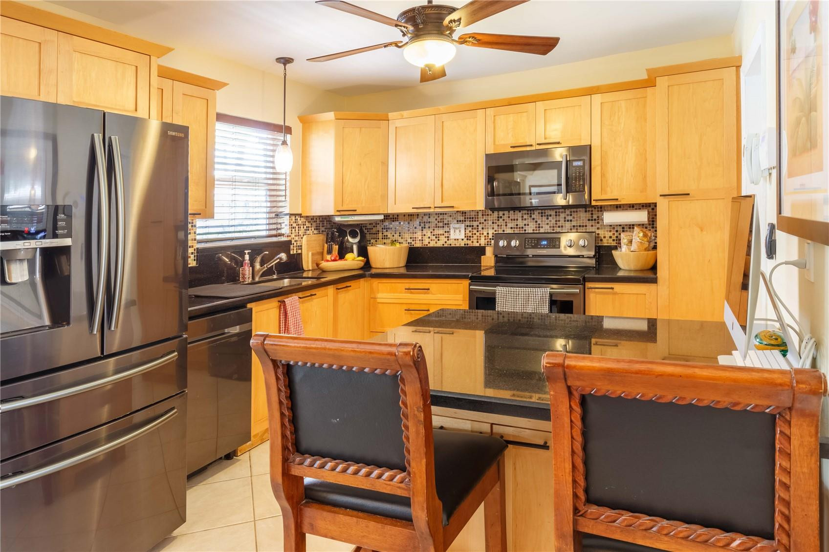 802 North 31st Road Hollywood, FL 33021 - Photo 9 of 20 Photo 9