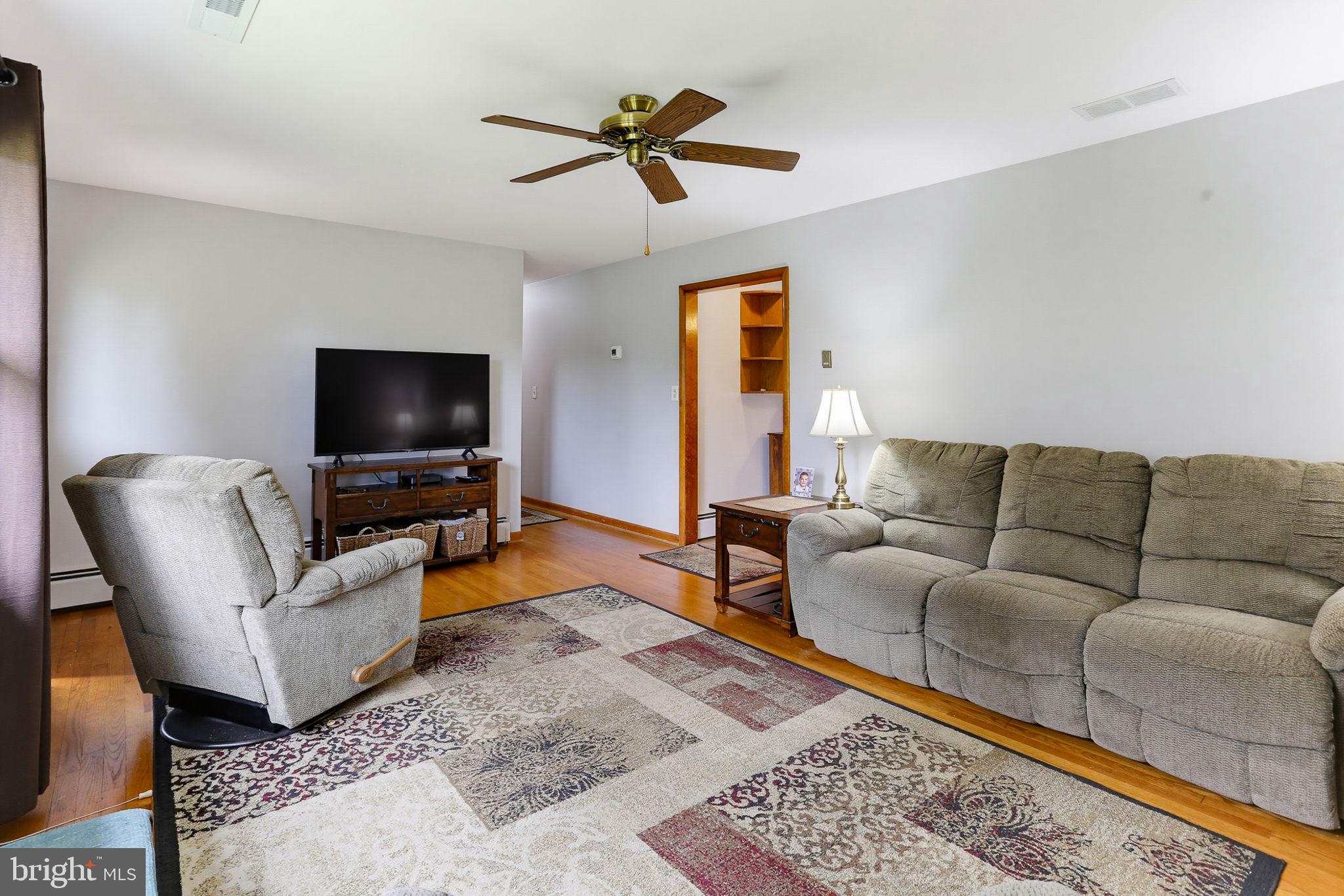 815 Reckord Road Fallston, MD 21047 - Photo 4 of 31