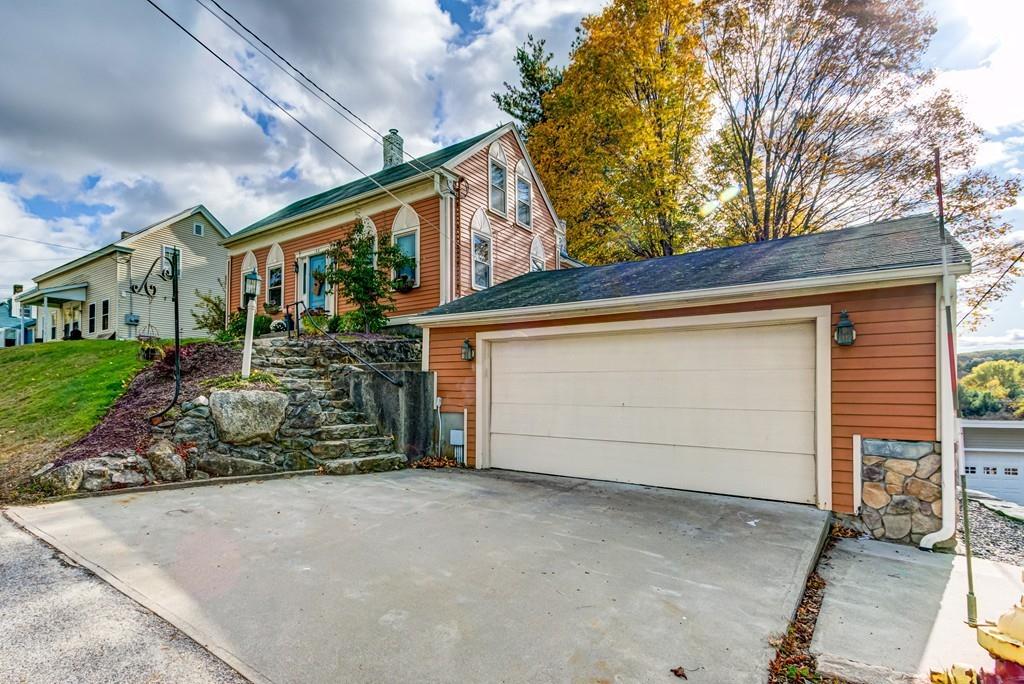 152 Main Street Upton, MA 01568 - Photo 3 of 24 Gallery Image 3