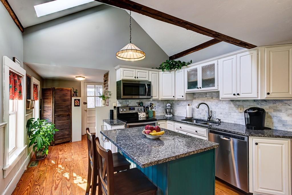 152 Main Street Upton, MA 01568 - Photo 8 of 24 Gallery Image 8