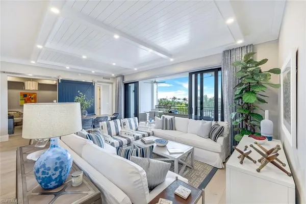 $13,500 | 1135 3rd Avenue South, Unit 319, Naples, FL 34102