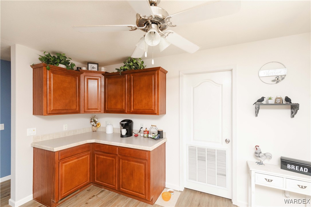 627 South Tonto Road Golden Valley, AZ 86413 - Photo 16 of 62 Kitchen