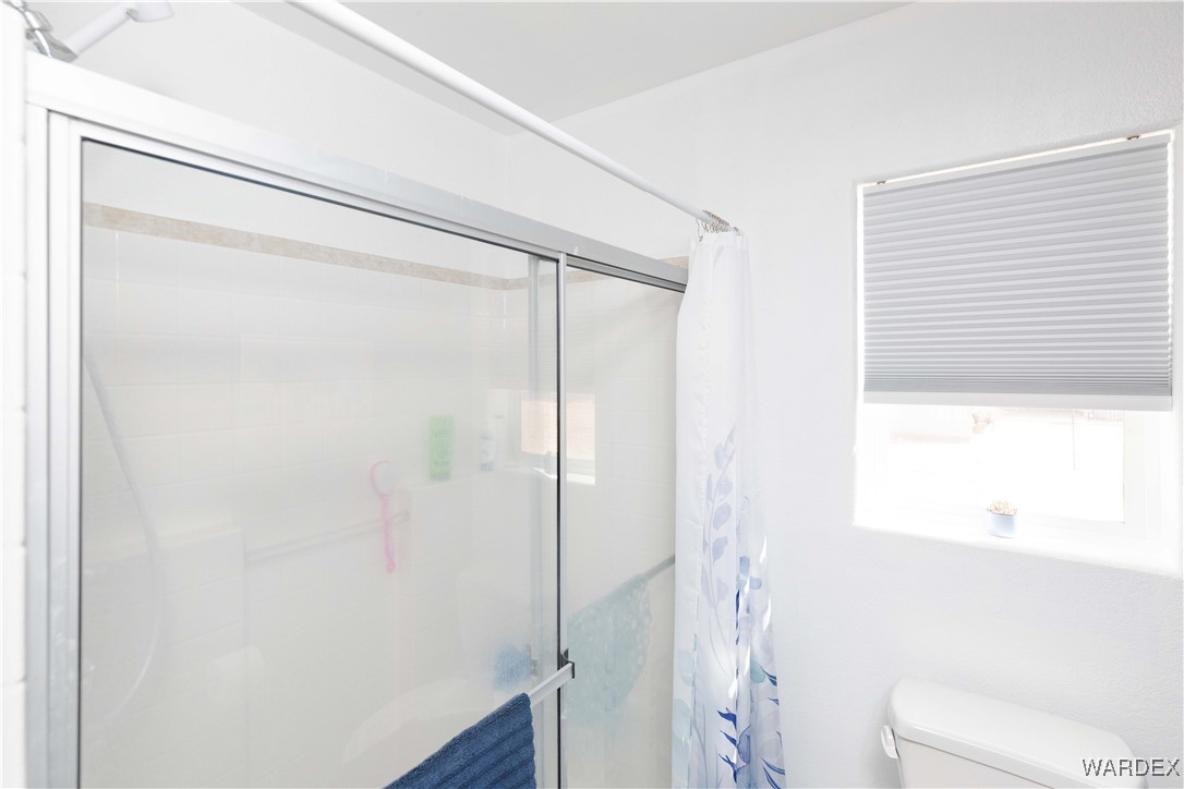 627 South Tonto Road Golden Valley, AZ 86413 - Photo 29 of 62 Bathroom