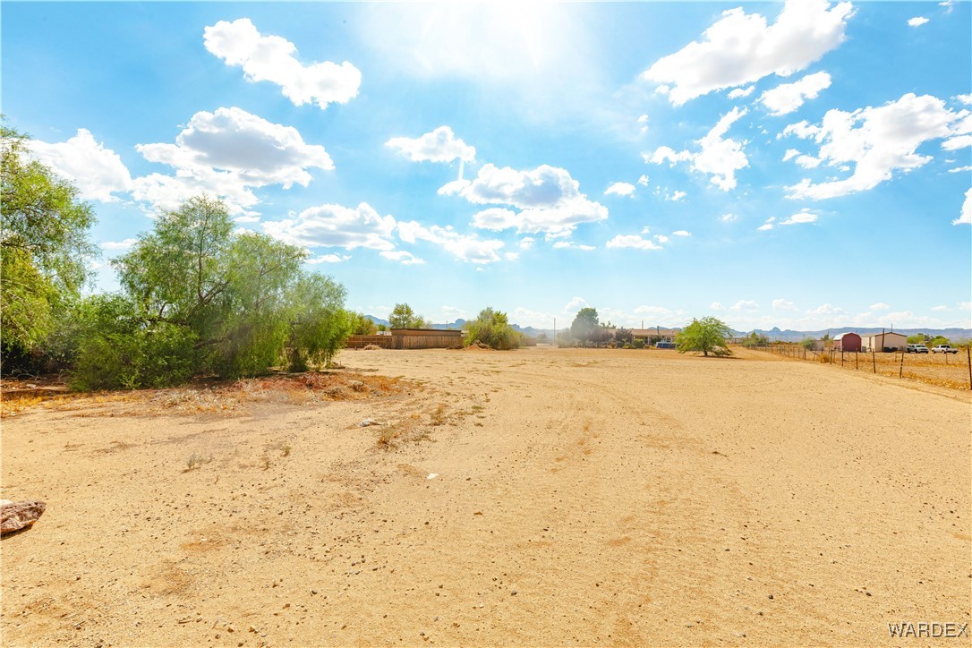 627 South Tonto Road Golden Valley, AZ 86413 - Photo 45 of 62 Yard