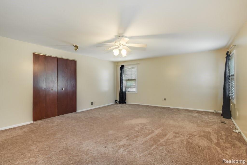 2484 Weathervane Road West Bloomfield, MI 48324 - Photo 14 of 40 Gallery Image 14