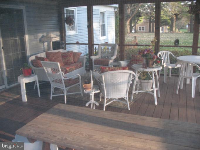 4301 Old Farm Road Baldwin, MD 21013 - Photo 12 of 27 Sun Porch