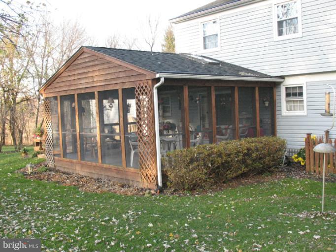 4301 Old Farm Road Baldwin, MD 21013 - Photo 17 of 27 Exterior (Rear)