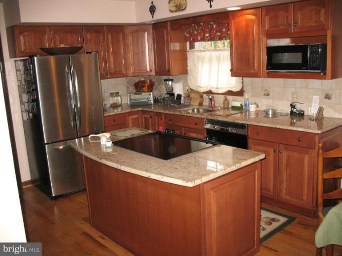 4301 Old Farm Road Baldwin, MD 21013 - Photo 4 of 27 Kitchen