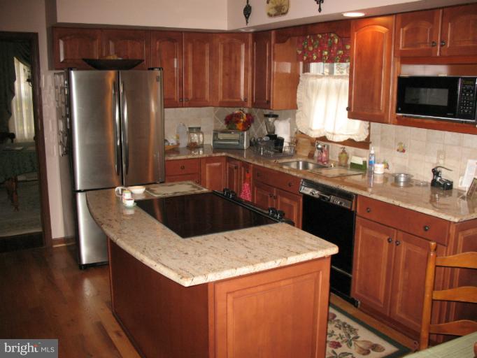 4301 Old Farm Road Baldwin, MD 21013 - Photo 6 of 27 Kitchen