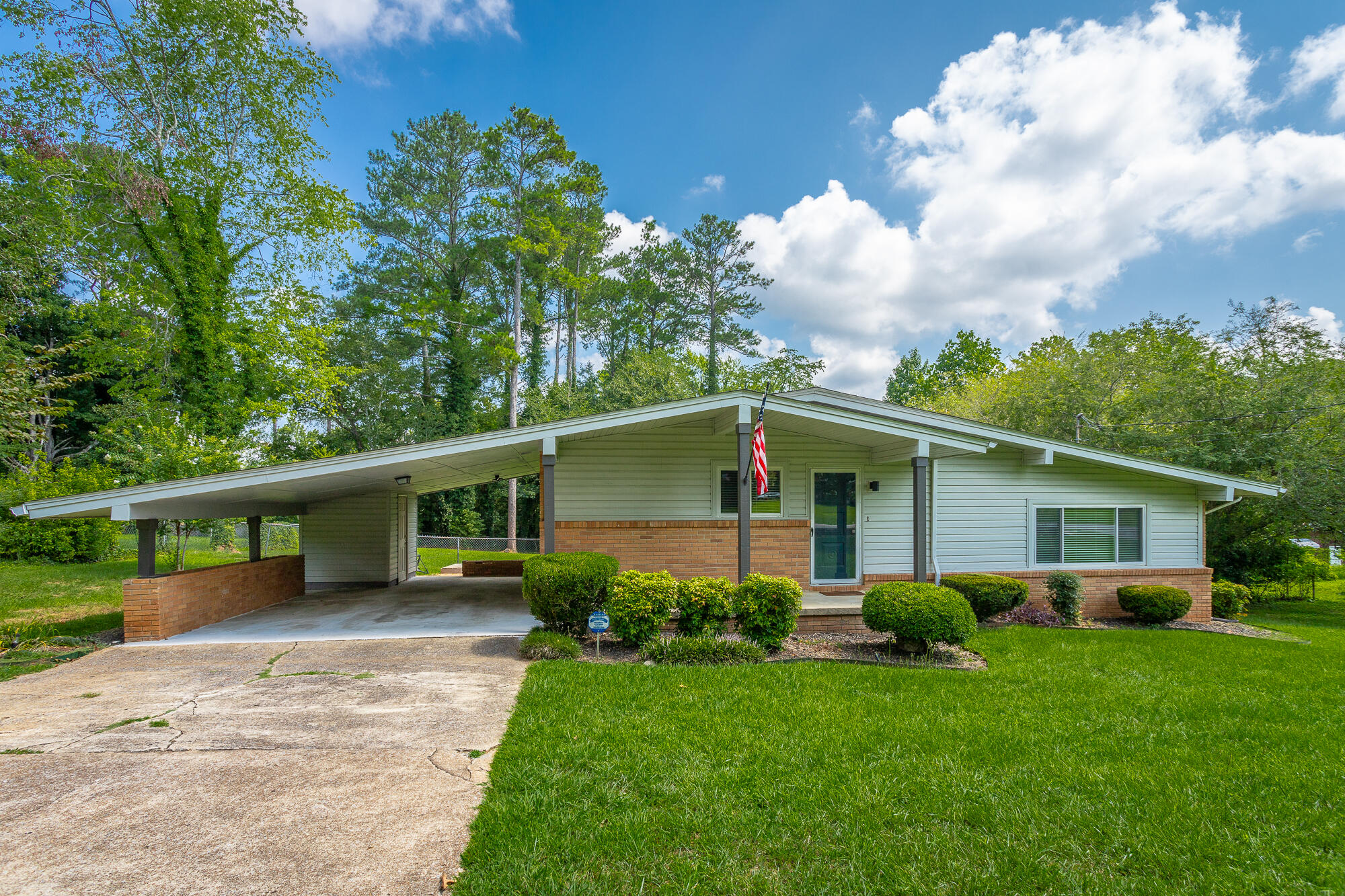 8027 Davidson Road Chattanooga, TN 37421 - Photo 3 of 34 8027 Davidson Road HD-41