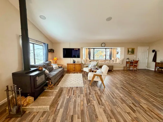 $749,000 | 191 Alpine Drive, Unit 31, Bishop, CA 93514