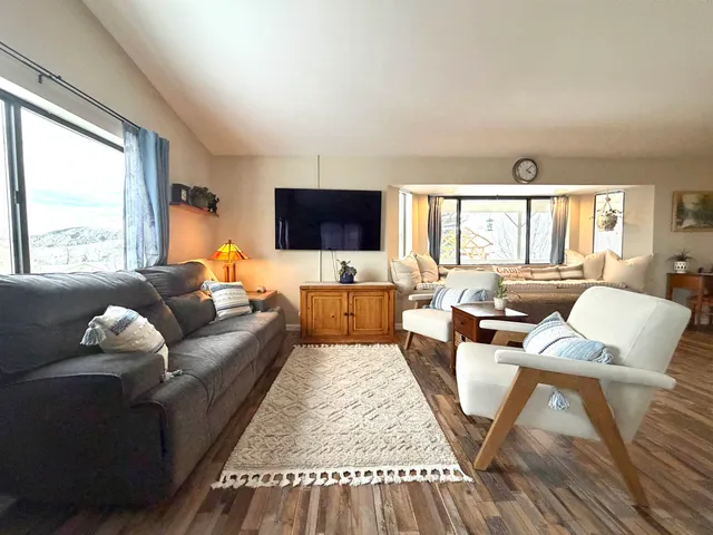 $749,000 | 191 Alpine Drive, Unit 31, Bishop, CA 93514