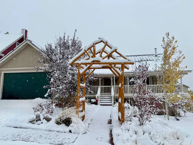 $749,000 | 191 Alpine Drive, Unit 31, Bishop, CA 93514