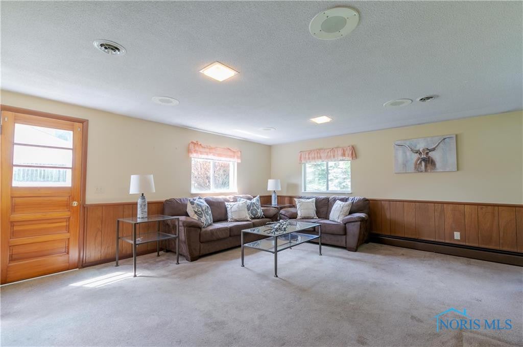 6046 Herst Road Toledo, OH 43613 - Photo 11 of 30 Gallery Image 11