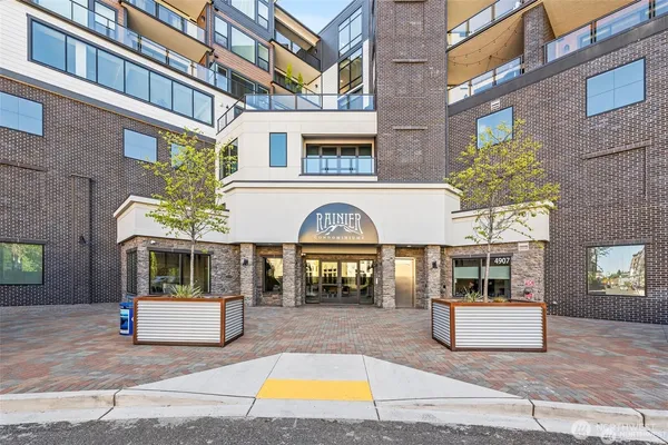$1,250,000 | 4907 Main Street, Unit 118, Tacoma, WA 98407