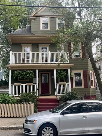 $2,750 | 163 Willow Avenue, Unit 3, Somerville, MA 02144