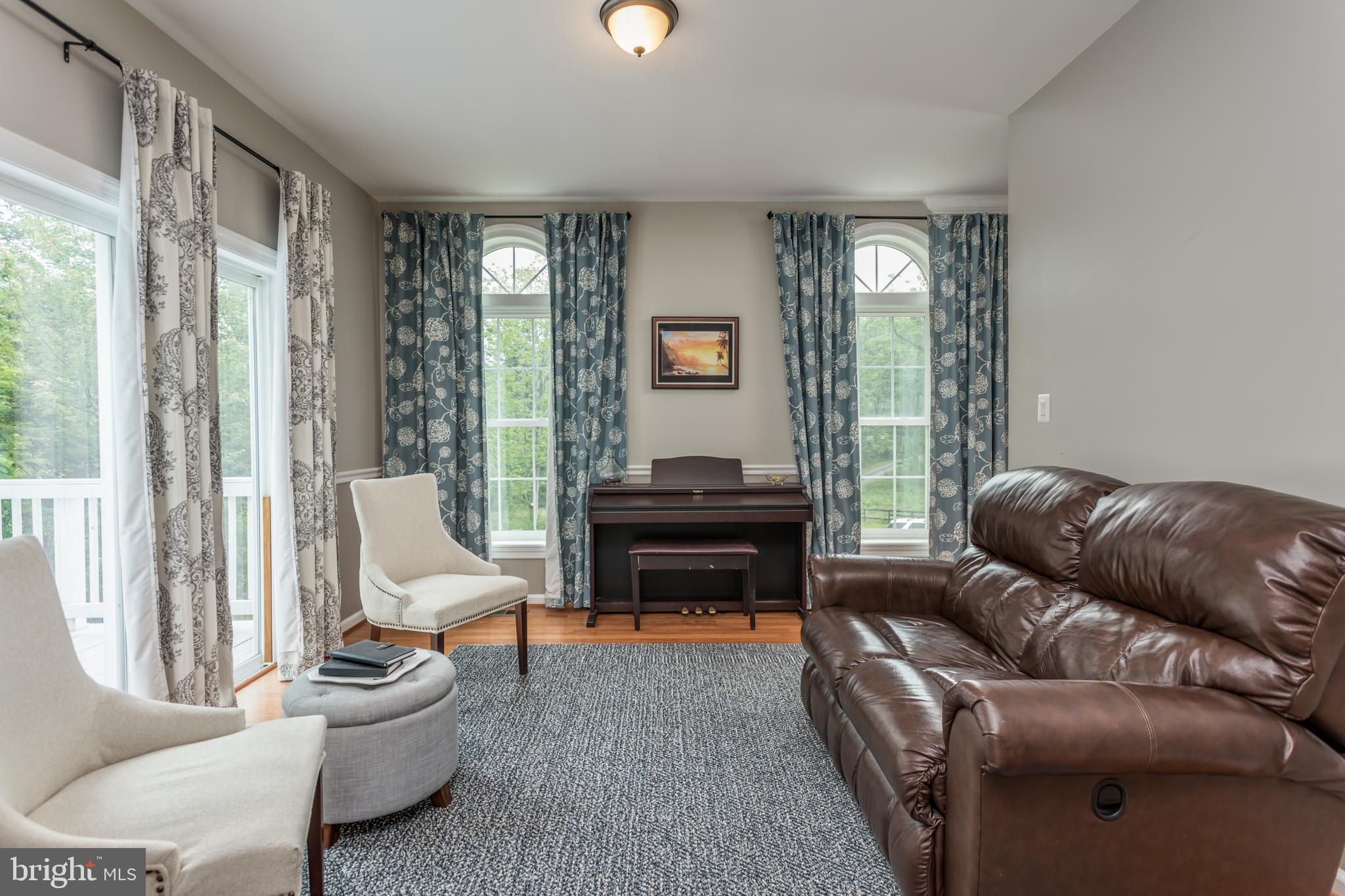579 Sleepywoods Road Cross Junction, VA 22625 - Photo 6 of 75 Formal living room area