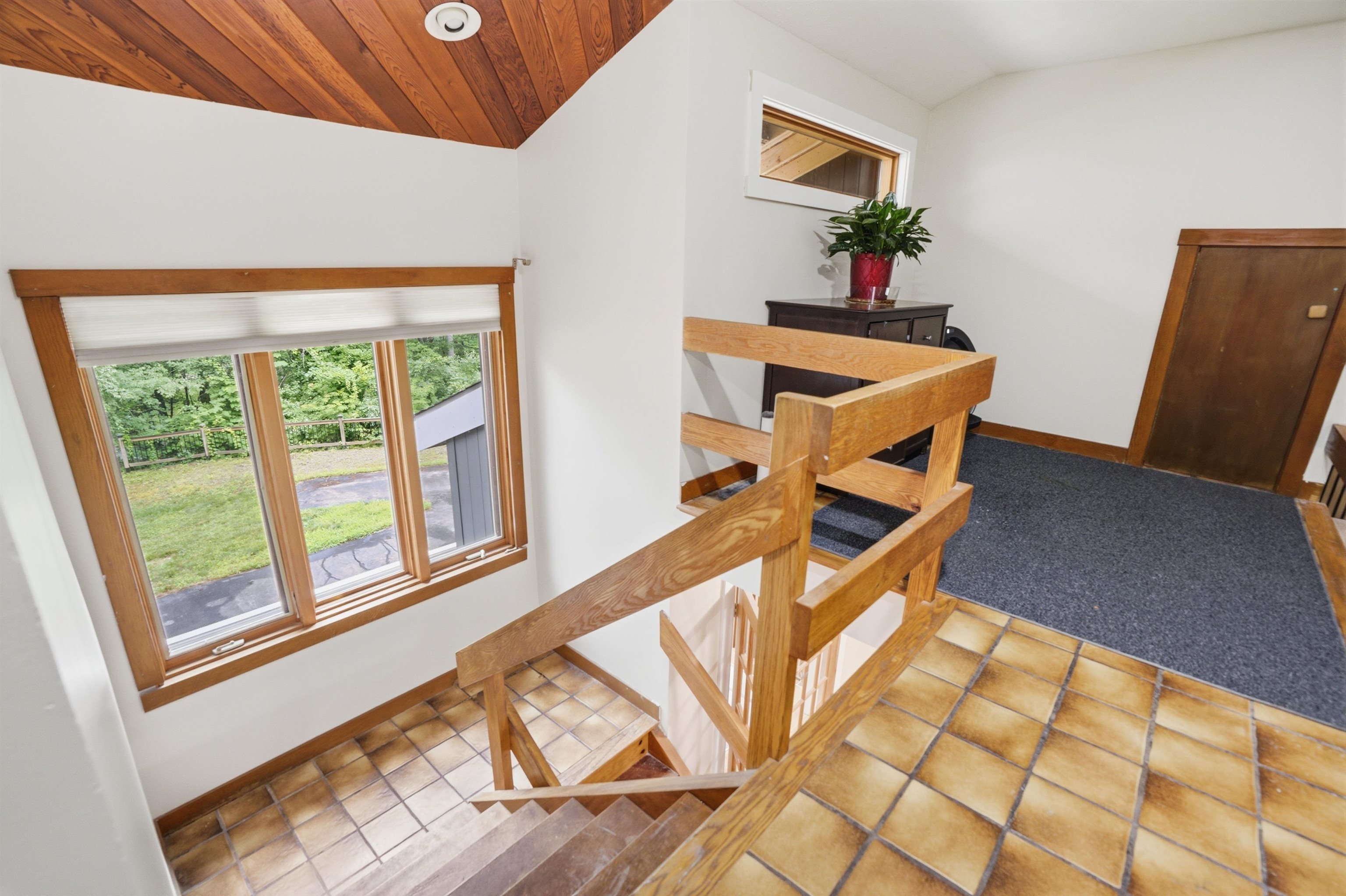 17 Spring Hill Road Mont Vernon, NH 03057 - Photo 21 of 29