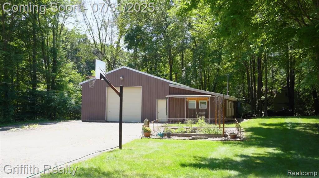 2493 Swarthout Road Pinckney, MI 48169 - Photo 3 of 42