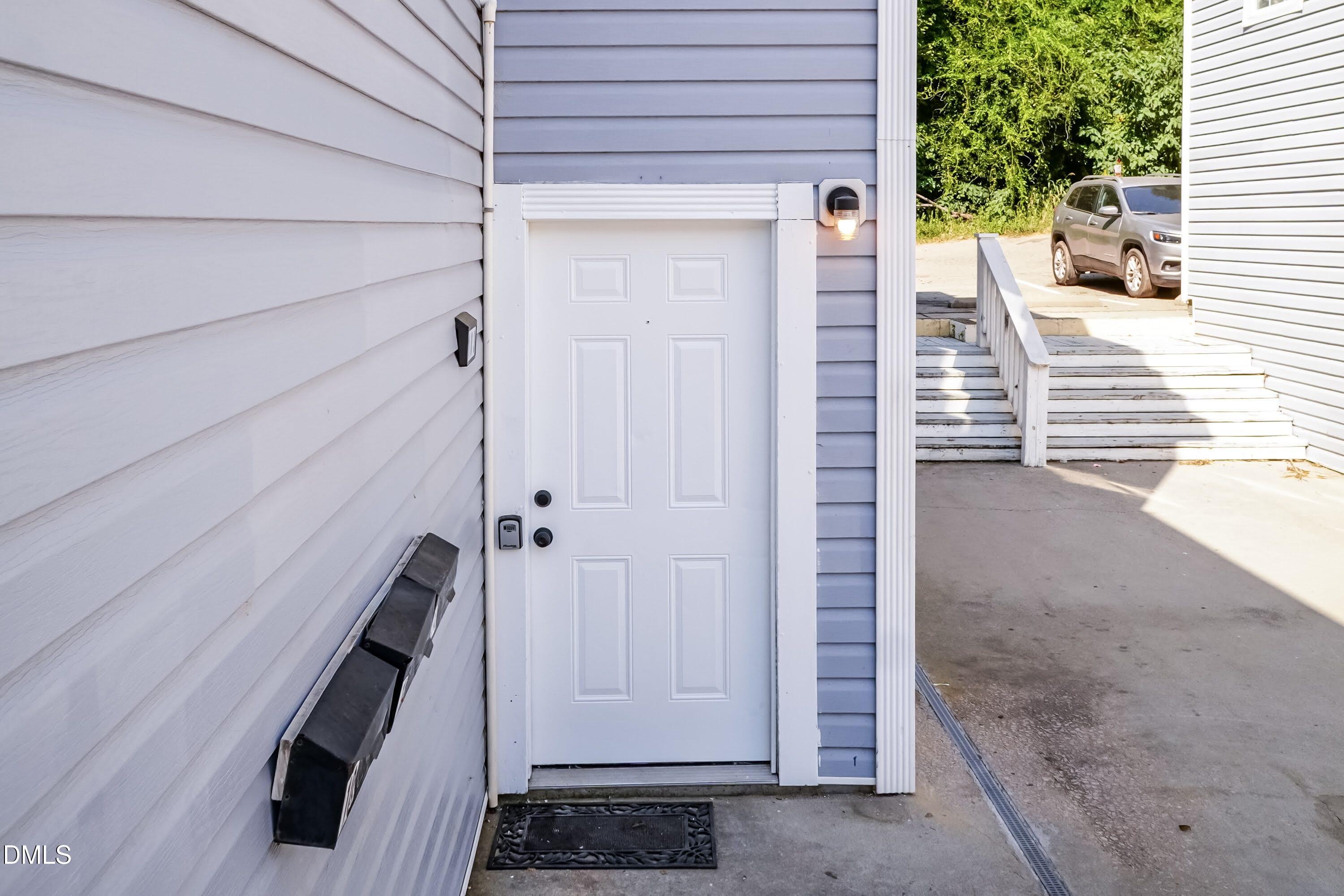 720 South State Street Raleigh, NC 27601 - Photo 29 of 29 Porch 02