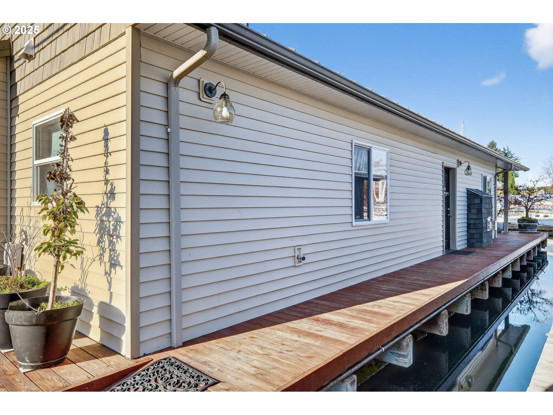 173 Northeast Bridgeton Road, Unit 14 Portland, OR 97211 - Photo 31 of 32