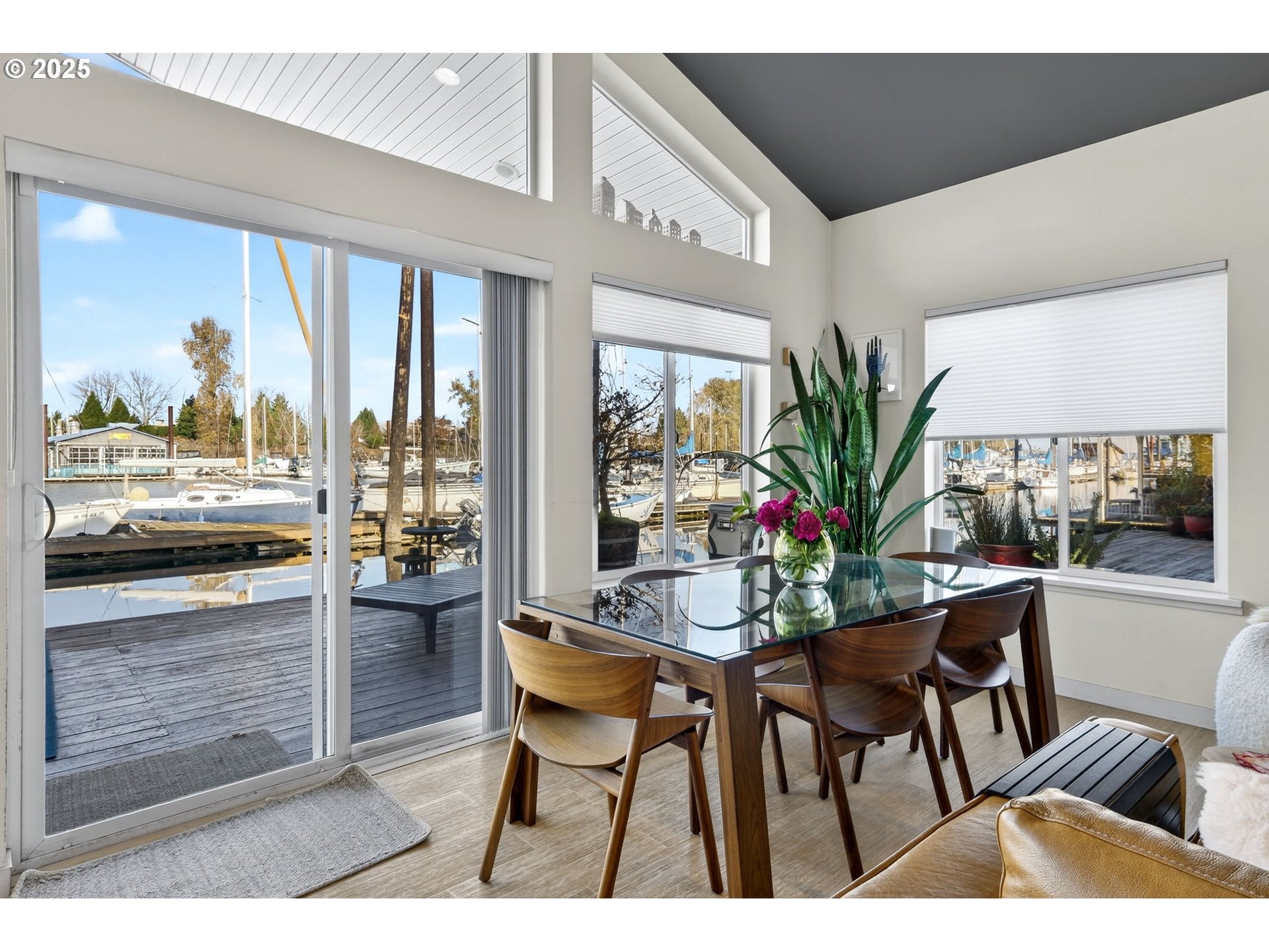 173 Northeast Bridgeton Road, Unit 14 Portland, OR 97211 - Photo 5 of 32