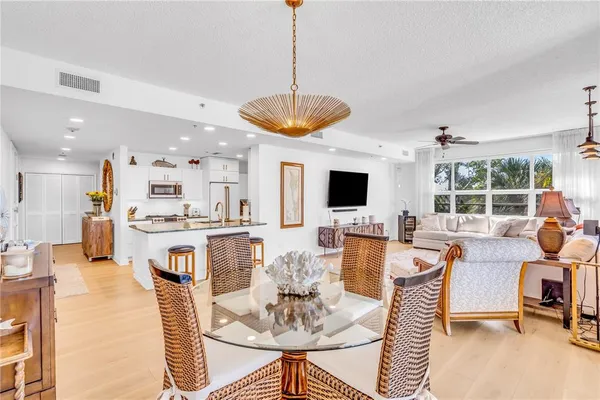 $10,500 | 615 Dream Island Place, Unit 201, Longboat Key, FL 34228