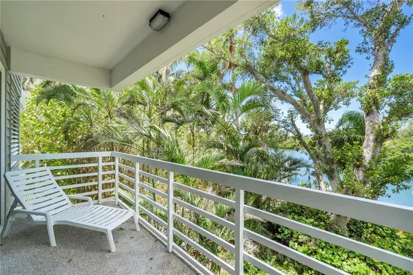 $10,500 | 615 Dream Island Place, Unit 201, Longboat Key, FL 34228