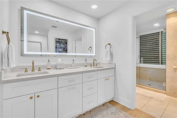 $10,500 | 615 Dream Island Place, Unit 201, Longboat Key, FL 34228