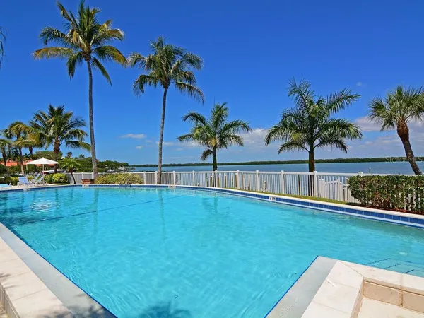$10,500 | 615 Dream Island Place, Unit 201, Longboat Key, FL 34228