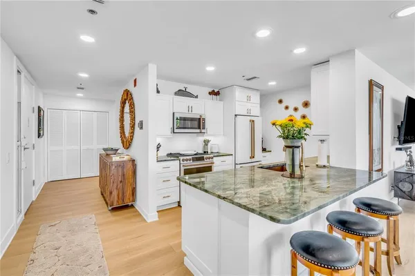 $10,500 | 615 Dream Island Place, Unit 201, Longboat Key, FL 34228