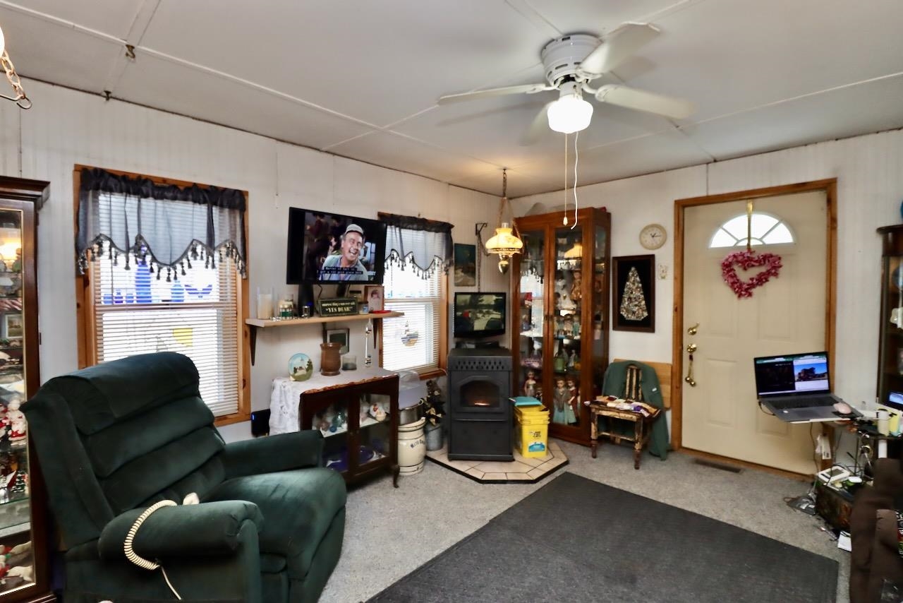 14411 West Carroll Road Brodhead, WI 53520 - Photo 19 of 33