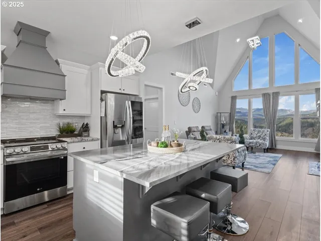 $899,000 | 1141 Cedar Falls Road, Washougal, WA 98671