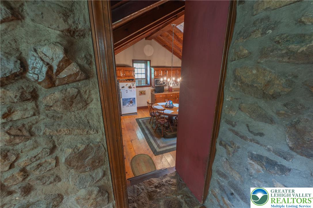 2783 Brunner Road Emmaus, PA 18049 - Photo 7 of 25