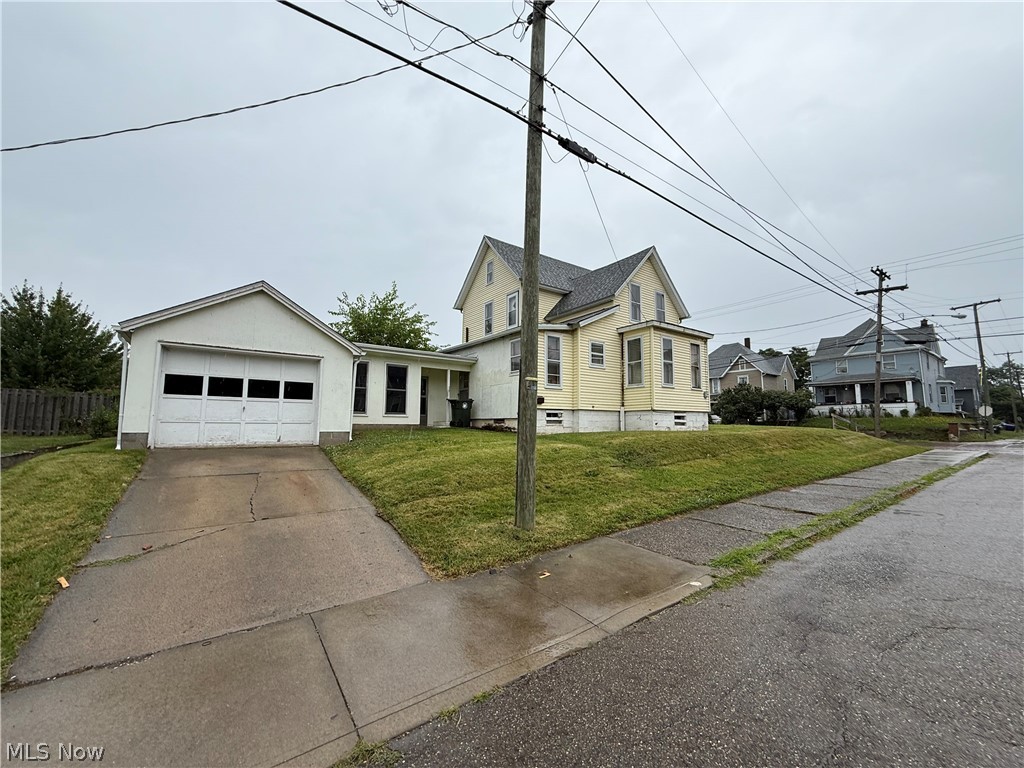 139 Harrison Avenue Southwest Canton, OH 44708 - Photo 2 of 23