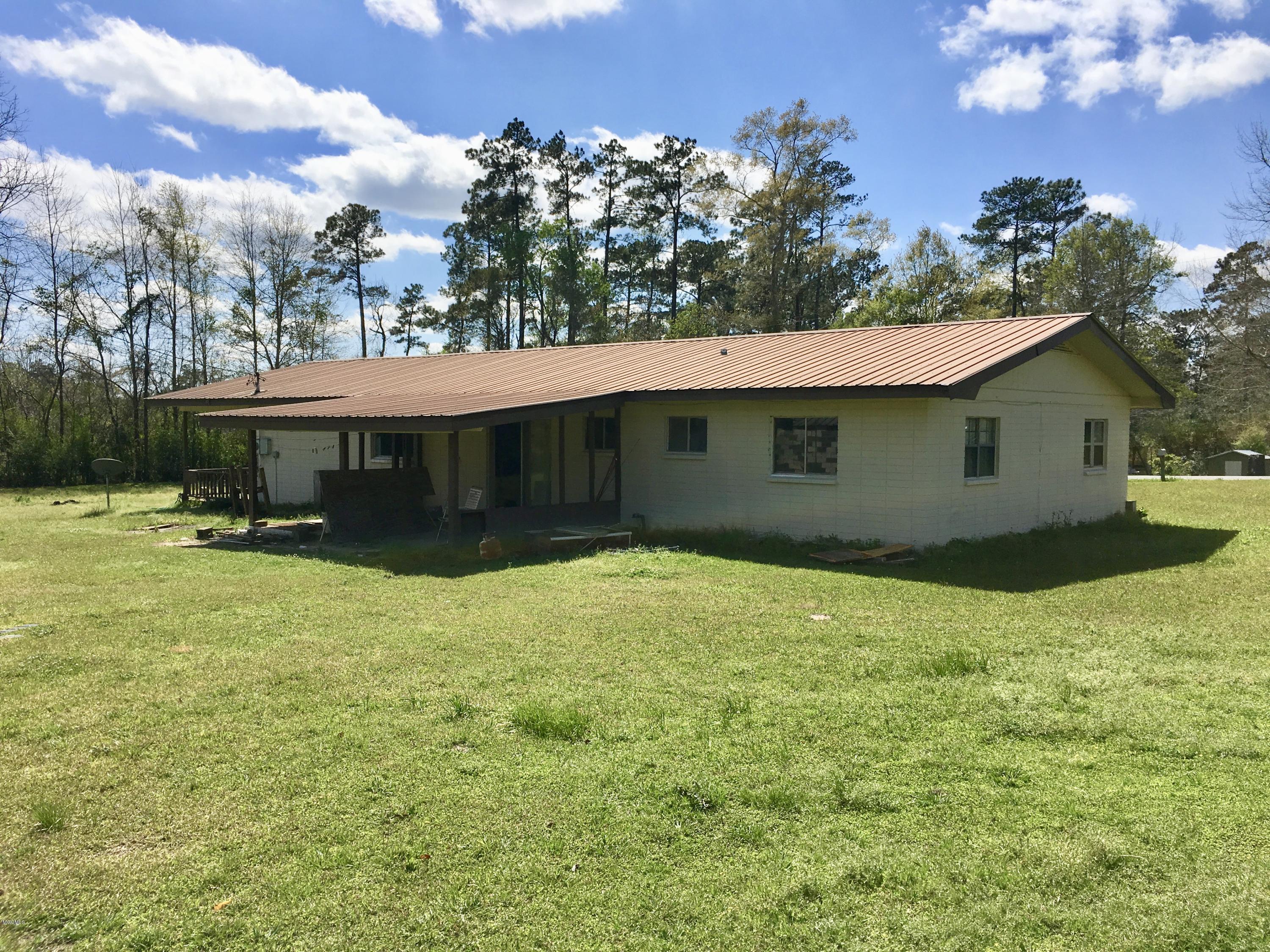 19 Denson Road Wiggins, MS 39577 - Photo 3 of 18 fullsizeoutput_d76