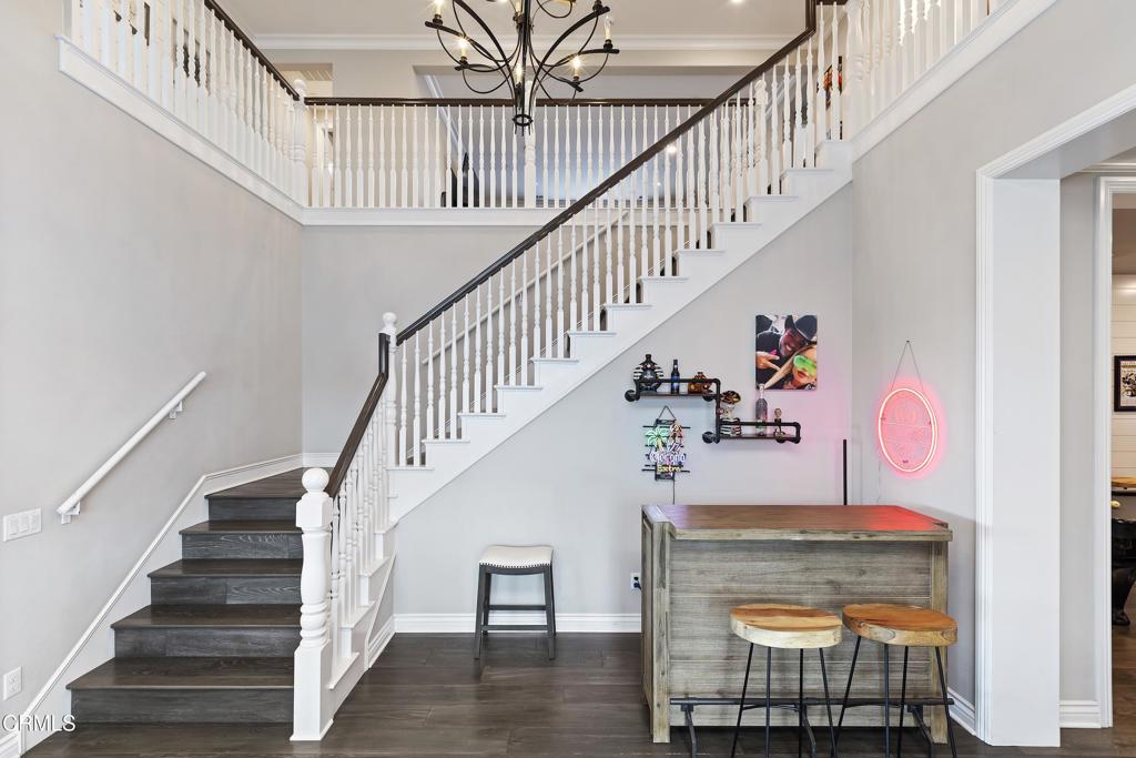 16094 Mariposa Avenue Riverside, CA 92504 - Photo 22 of 68 014_Staircase