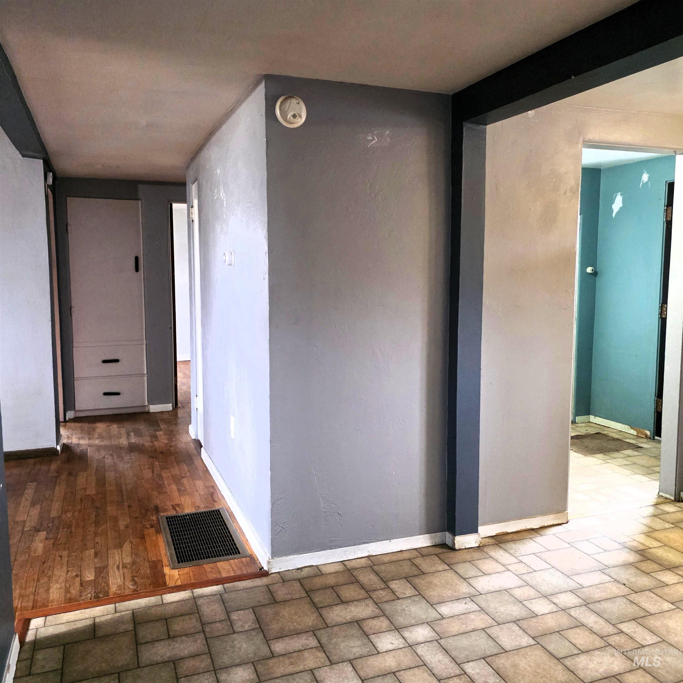 935 Preston Avenue Lewiston, ID 83501 - Photo 9 of 22 Hallway featuring baseboards