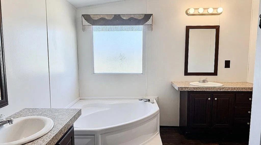 8850 Old Agnes Road Poolville, TX 76487 - Photo 31 of 34 Gallery Image 31