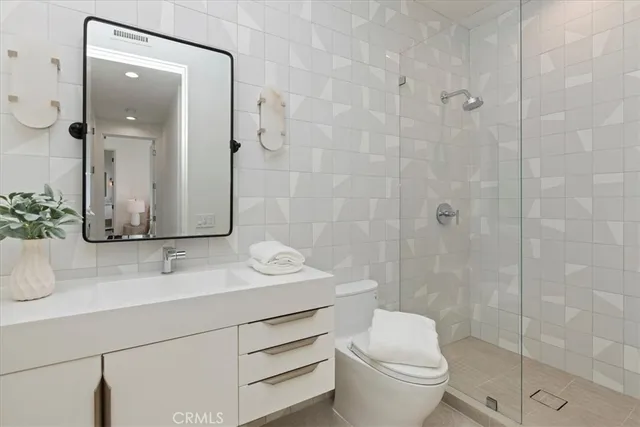 $4,395,000 | 1425 Skyline Drive, Laguna Beach, CA 92651