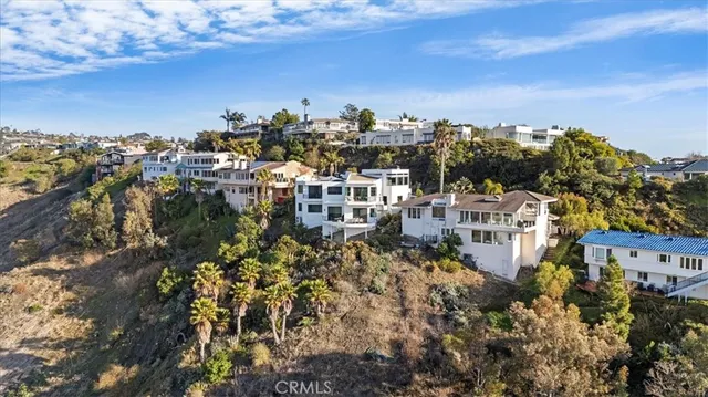 $4,395,000 | 1425 Skyline Drive, Laguna Beach, CA 92651