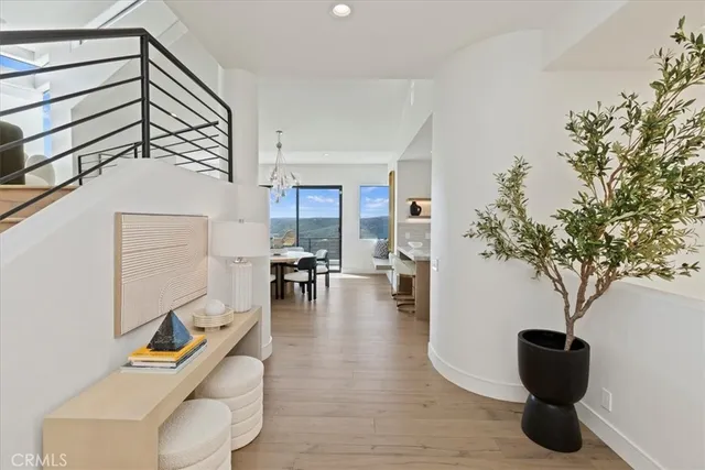 $4,395,000 | 1425 Skyline Drive, Laguna Beach, CA 92651