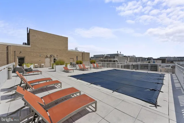 $2,000 | 1260 21st Street Northwest, Unit 1005, Washington, DC 20036