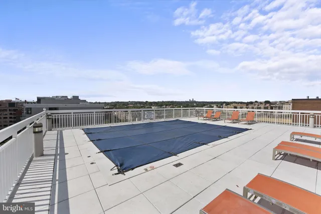 $2,000 | 1260 21st Street Northwest, Unit 1005, Washington, DC 20036