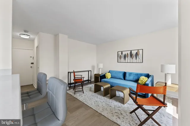 $2,000 | 1260 21st Street Northwest, Unit 1005, Washington, DC 20036